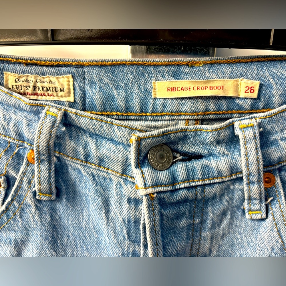 Levi’s jeans size 26